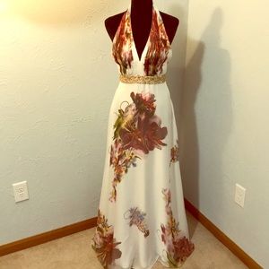 NWT SCALA Halter dress